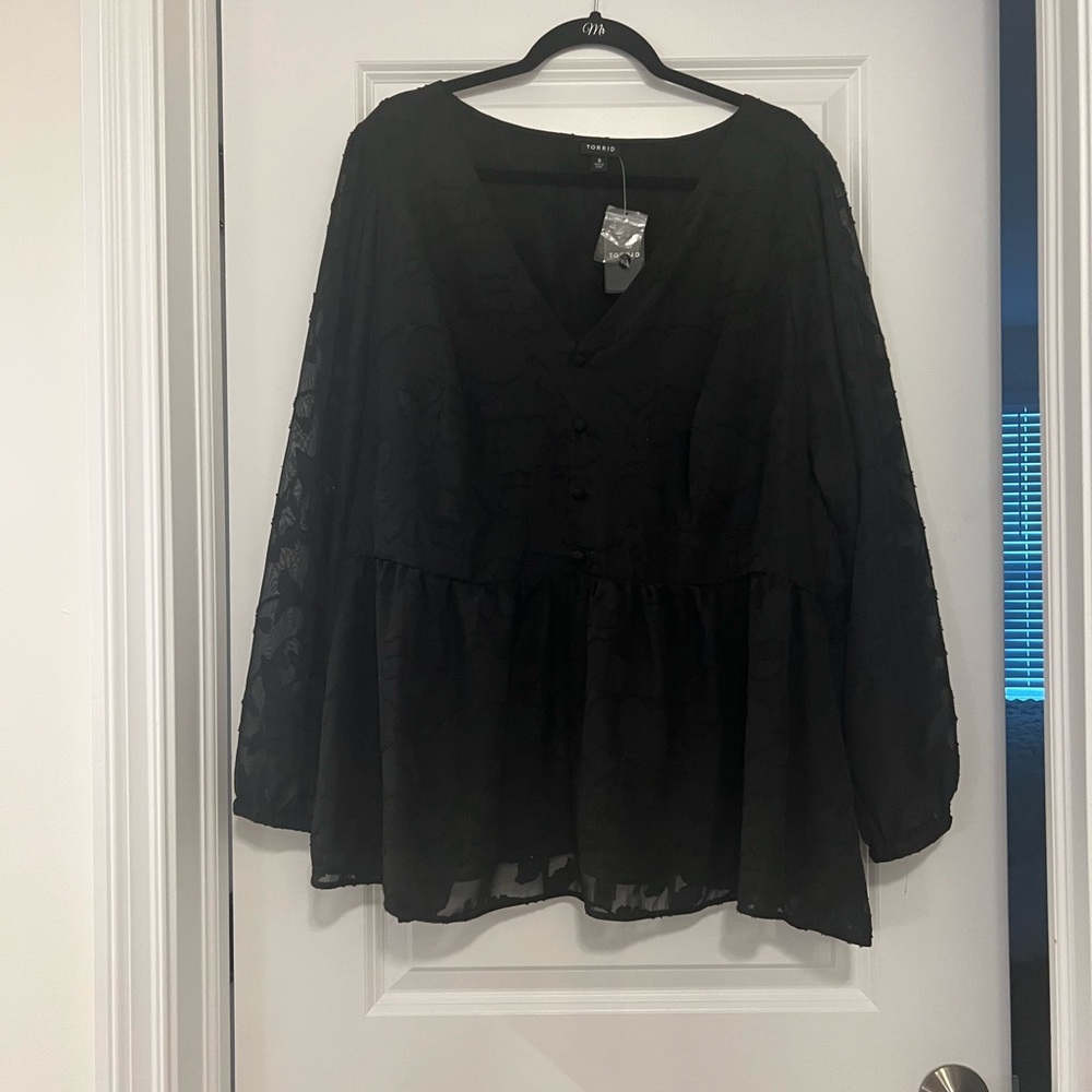 Chic Black V-Neck Top